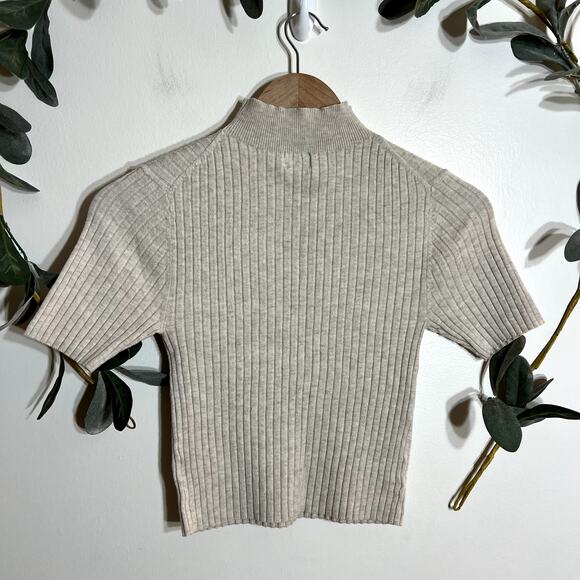 A New Day Cream Short Sleeve Sweater - Picture 4 of 4